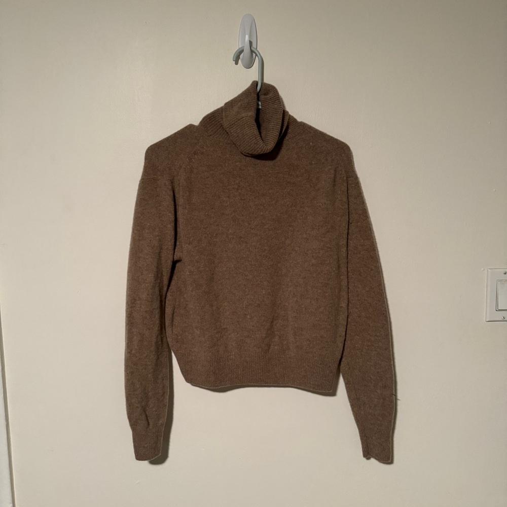 Uniqlo - Tan wool turtleneck